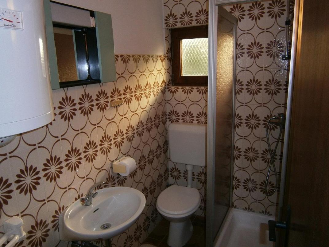 Maria Apartments Vodice Eksteriør bilde