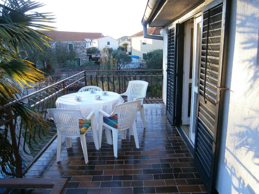 Maria Apartments Vodice Eksteriør bilde
