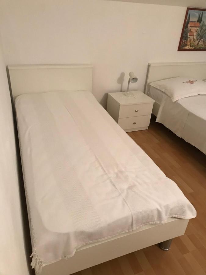 Maria Apartments Vodice Eksteriør bilde