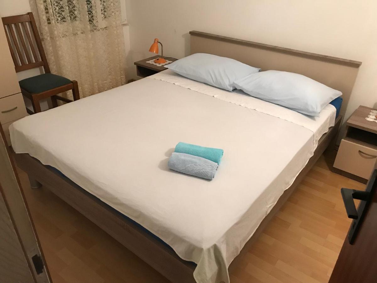 Maria Apartments Vodice Eksteriør bilde