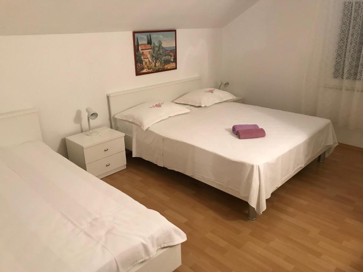 Maria Apartments Vodice Eksteriør bilde